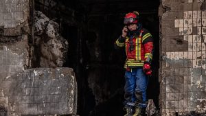 ضربة روسية على مستشفى أطفال في خيرسون.. وكييف تتهم موسكو بارتكاب “جريمة حرب جديدة”