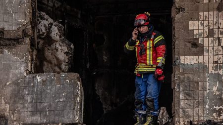ضربة روسية على مستشفى أطفال في خيرسون.. وكييف تتهم موسكو بارتكاب “جريمة حرب جديدة”