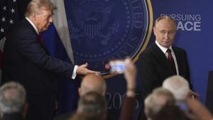 ترامب وبوتين يتفقان على لقاء في بودابست.. وزيلينسكي: روسيا تهرع للحوار عند سماعها بتوماهوك