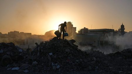 بقيمة خمسة ملايين دولار.. تمويل بريطاني لإزالة الألغام والذخائر في غزة تمهيدًا لعبور المساعدات