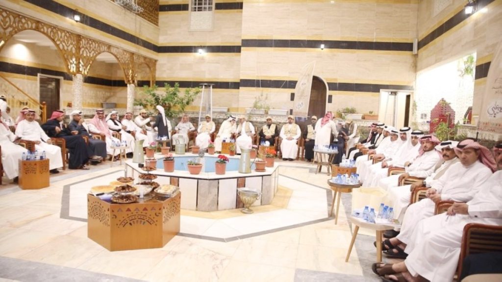 خلف العسكري لـ«عكاظ»: الجهد والمال في الأدب ليسا خسارة