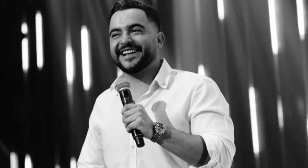 وفاة نجم «ذا فويس» بشكل مفاجئ