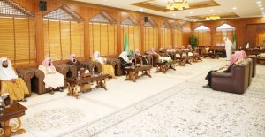 التقى أعضاء الهيئة.. مفتي المملكة: «كبار العلماء» مستمرة في نهجها حسب اختصاصها