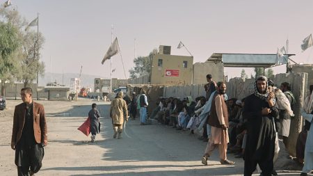 بسبب قيود طالبان..الأمم المتحدة توقف عملياتها الإنسانية على الحدود بين أفغانستان وإيران