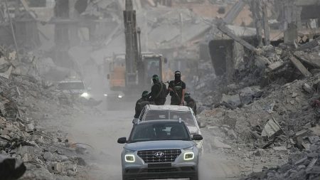 مباشر – ترامب يتحدث بإيجابية عن “إتفاق غزة” وسط تصاعد التطورات الميدانية