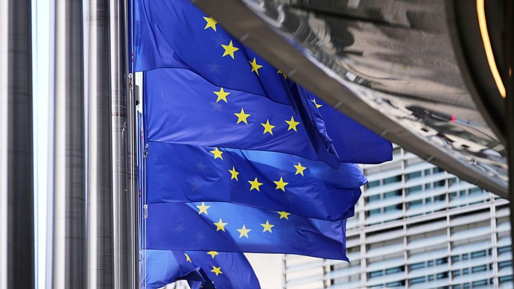 طائرات مسيّرة تعيق الملاحة الجوية مجددًا.. والاتحاد الأوروبي يشدّد قيود التأشيرات على الروس