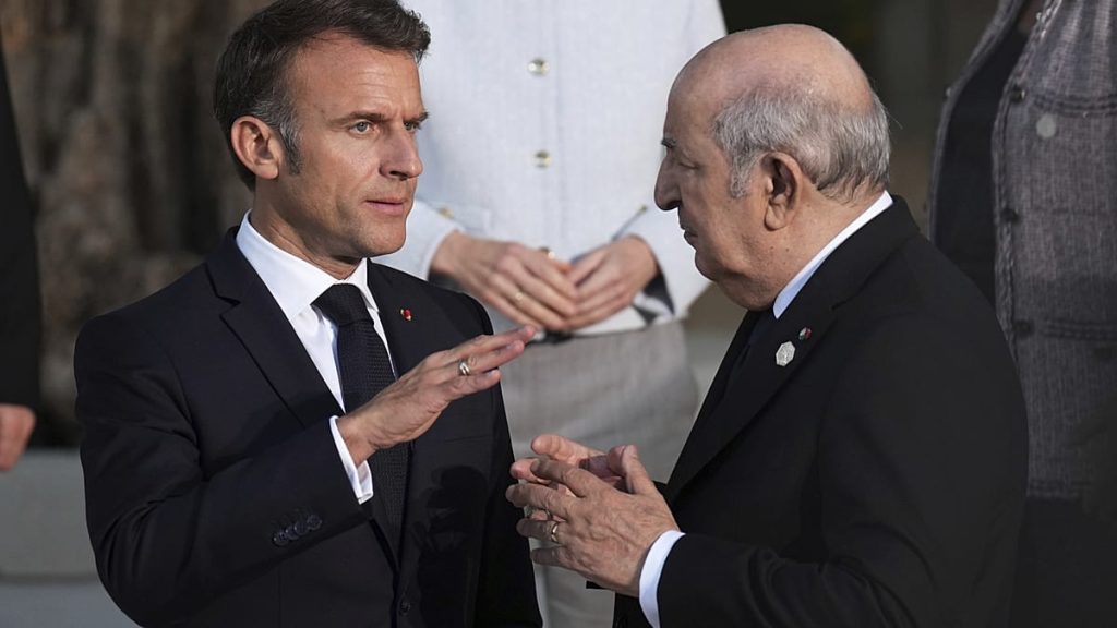 في ذكرى اندلاع ثورة الجزائر.. صفحةٌ لا تُطوى وشبح الماضي يسمّم العلاقات مع باريس