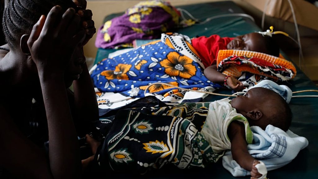 دراسة دولية: تخفيضات المساعدات الغربية تهدد حياة أكثر من 22 مليون شخص بحلول 2030