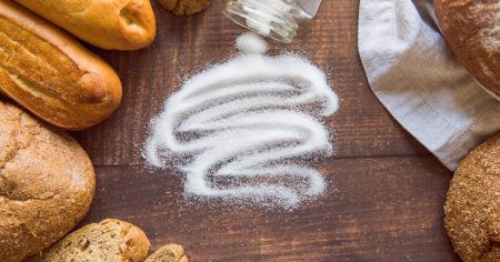 الملح الخفي.. كيف نتناول الصوديوم دون أن نشعر؟