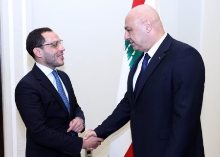 حمل رسالة من الدبيبة.. وفد ليبي في بيروت لإنهاء ملف هانيبال القذافي