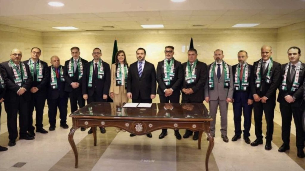 الشيباني يأمر باستيعاب دبلوماسيين منشقين عن الأسد