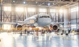 السعودية تعزز هيمنتها الإقليمية بقرية الطائرات