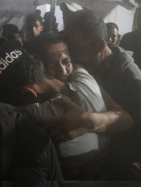 إسرائيل تفرج عن أسرى.. وحماس تستعد لتسليم جثة محتجز