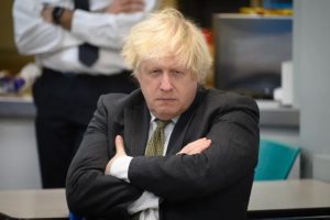 جونسون يتهم «بي بي سي» بتزوير مقطع فيديو لترمب