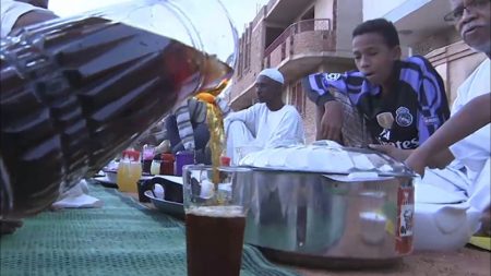 باحث سوداني للجزيرة نت: الكيمياء تعيد اكتشاف أسرار مشروب “الحلو مر”