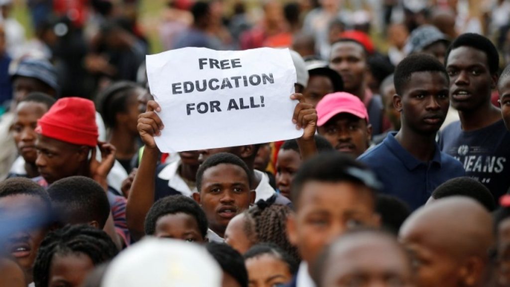 استطلاع يكشف مفارقة لافتة في مشهد التعليم الأفريقي