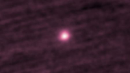 ناسا تنشر صورا حديثة تبين الشكل الحقيقي للمذنب 3آي/أطلس