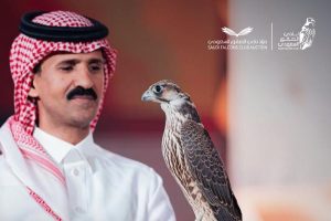 أكثر من 4.5 ملايين ريال مبيعات مزاد نادي الصقور السعودي 2025 في 18 ليلة