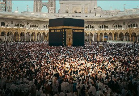 مختص يوضح آلية تعامل رجال الأمن بالحرم مع محاولات الاستفزاز