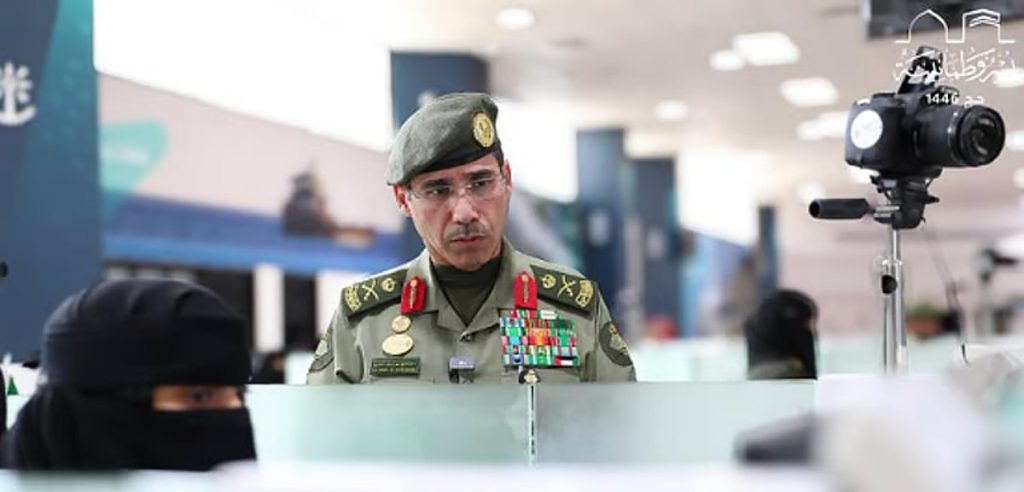 مدير الجوازات: جهودنا تتشارك مع الأجهزة الأمنية من خلال غرف العمليات بالمشاعر المقدسة