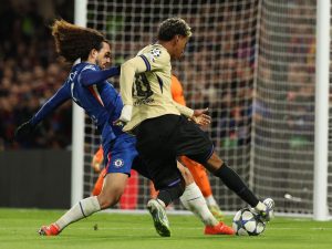 كوكوريلا دمر لامين جمال في مباراة تشلسي وبرشلونة