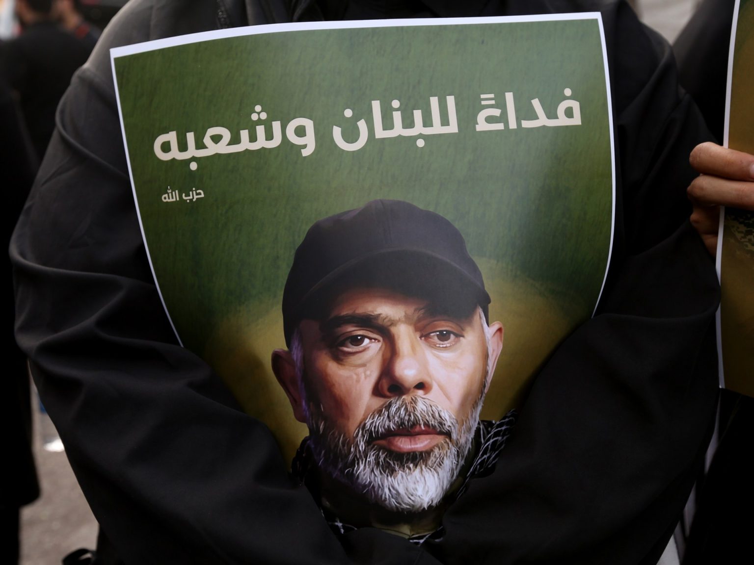 نعيم قاسم يتوعد إسرائيل بالرد على اغتيال الطبطبائي