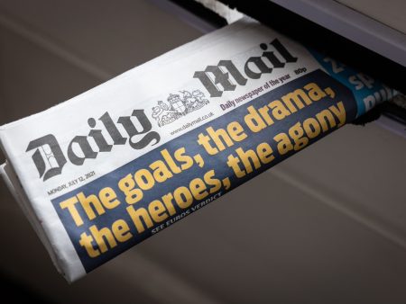 مالكة “ديلي ميل” تستحوذ على “تلغراف” بـ650 مليون دولار