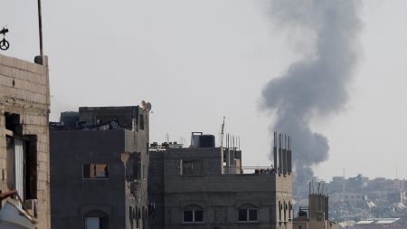 صحة غزة: إسرائيل تسمح بدخول بضائع ترفيهية وتمنع الأدوية