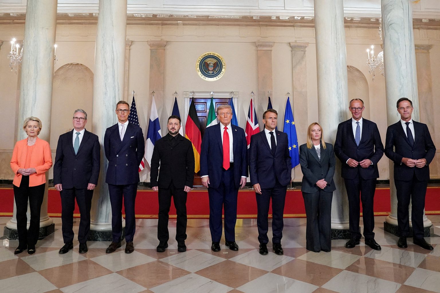 كاتب أميركي: إستراتيجية ترامب الجديدة للأمن القومي تصدم أوروبا