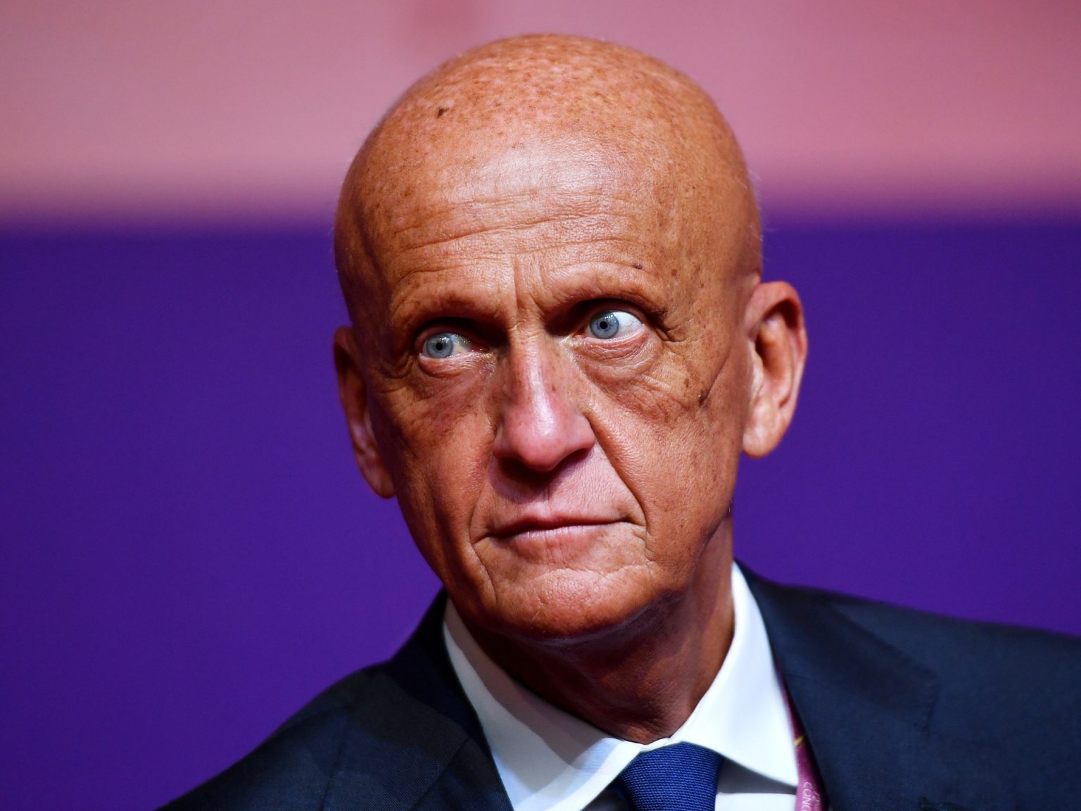 الفيفا يطبق الاستبعاد لدقيقتين في كأس العرب 2025