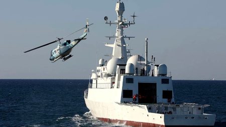 إيران تعزز أسطولها البحري وتوسّع نفوذها في المياه الدولية على ضوء التوتر الإقليمي