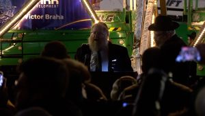 فيديو. تضامن خلال إضاءة شمعدان حانوكا في نيويورك بعد هجوم شاطئ بوندي