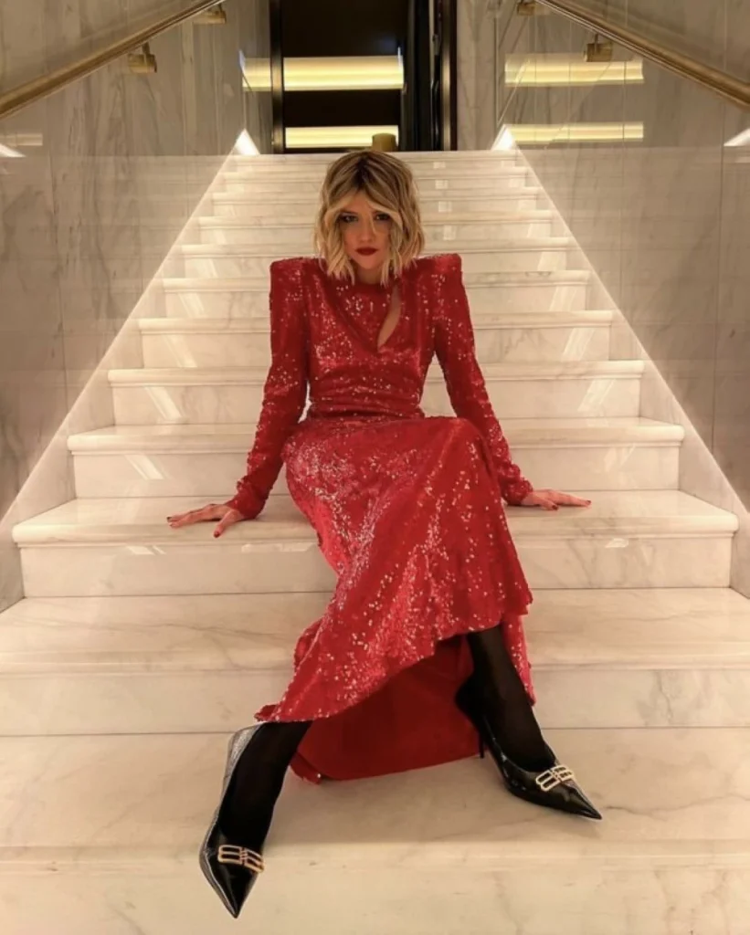 أبرز قطع الأزياء وتنسيقاتها الأنيقة لحفلات رأس السنة – أخبار السعودية