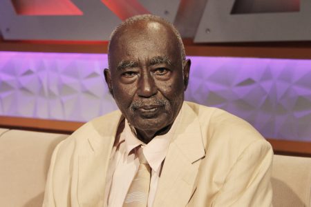 السودان يودع سفير الأغنية الكردفانية عبد القادر سالم