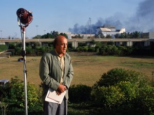 35 عاما من تغطية الحروب.. وفاة المراسل الحربي الشهير بيتر أرنيت