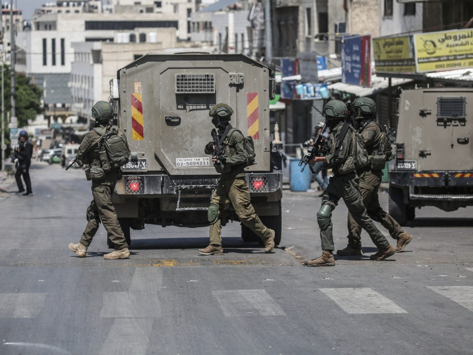 8 مصابين في اقتحامات بالضفة وهجمات للمستوطنين بالخليل ورام الله