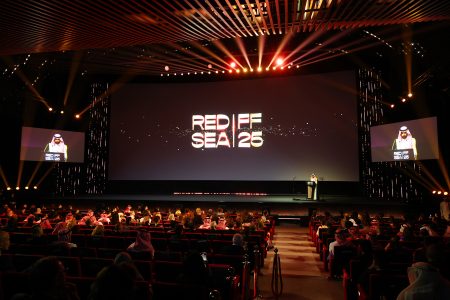 انطلاق مهرجان البحر الأحمر السينمائي تحت شعار “في حب السينما”