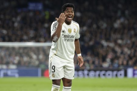 ريفالدو ينصح إندريك بالرحيل عن ريال مدريد ويدعم ألونسو