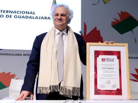 أمين معلوف إثر فوزه بجائزة مكسيكية: نعيش في أكثر عصور التاريخ إثارة