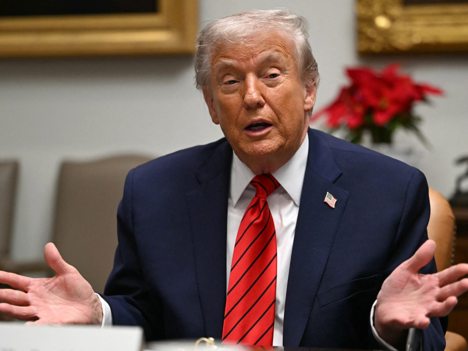 ترامب يواصل انتقاد باول ويطالب بمزيد من خفض الفائدة