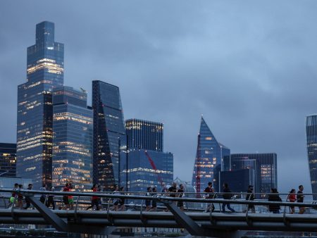 الاقتصاد البريطاني ينكمش في أكتوبر