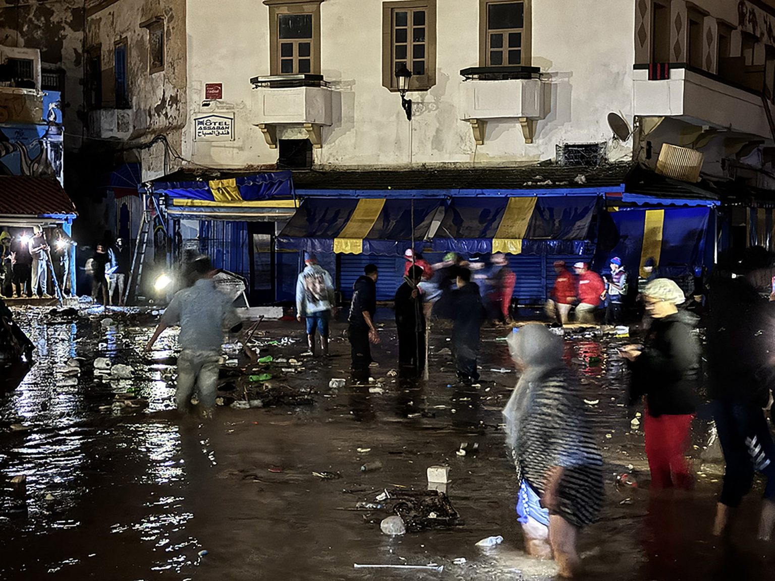 “يوم حزين” بالمغرب.. 37 قتيلا في فيضانات مفاجئة بمدينة آسفي