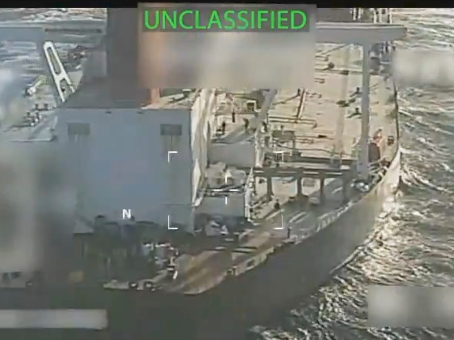 ترامب يهدد بضربات لاعترض شحنات المخدرات البرية من فنزويلا