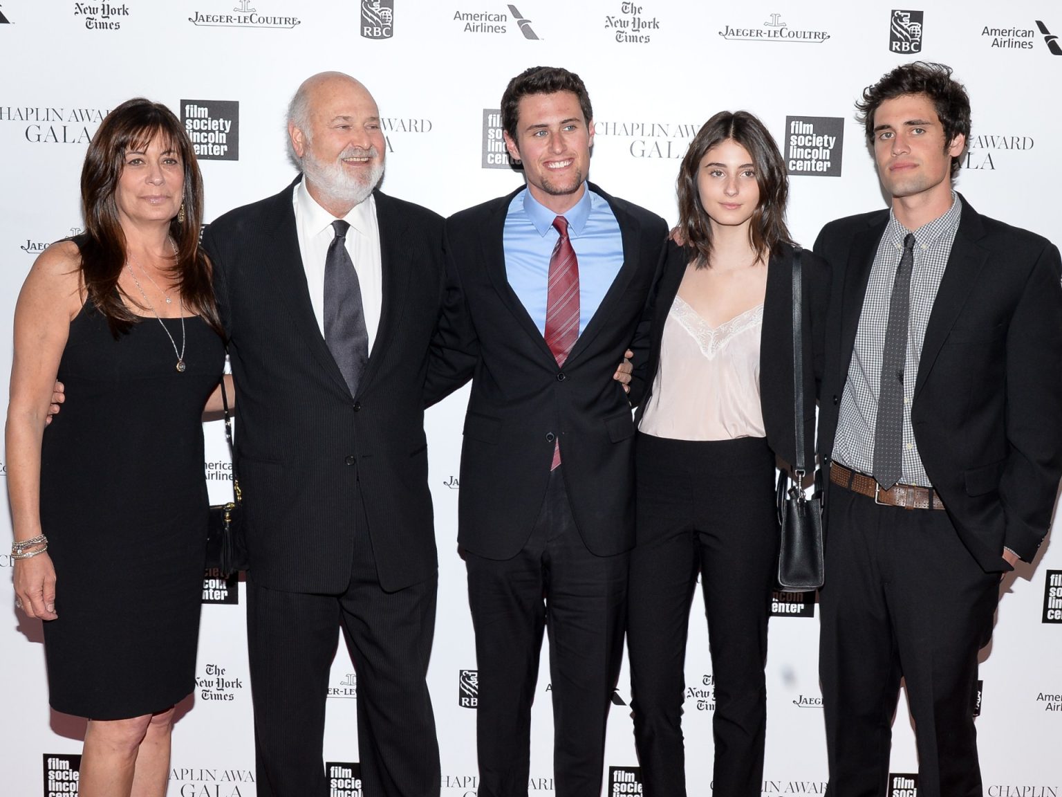 القبض على كاتب السيناريو الأميركي نيك راينر بتهمة قتل والديه