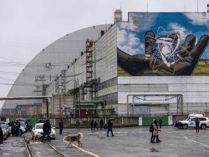 تضرر الدرع الواقي لمحطة تشرنوبل النووية