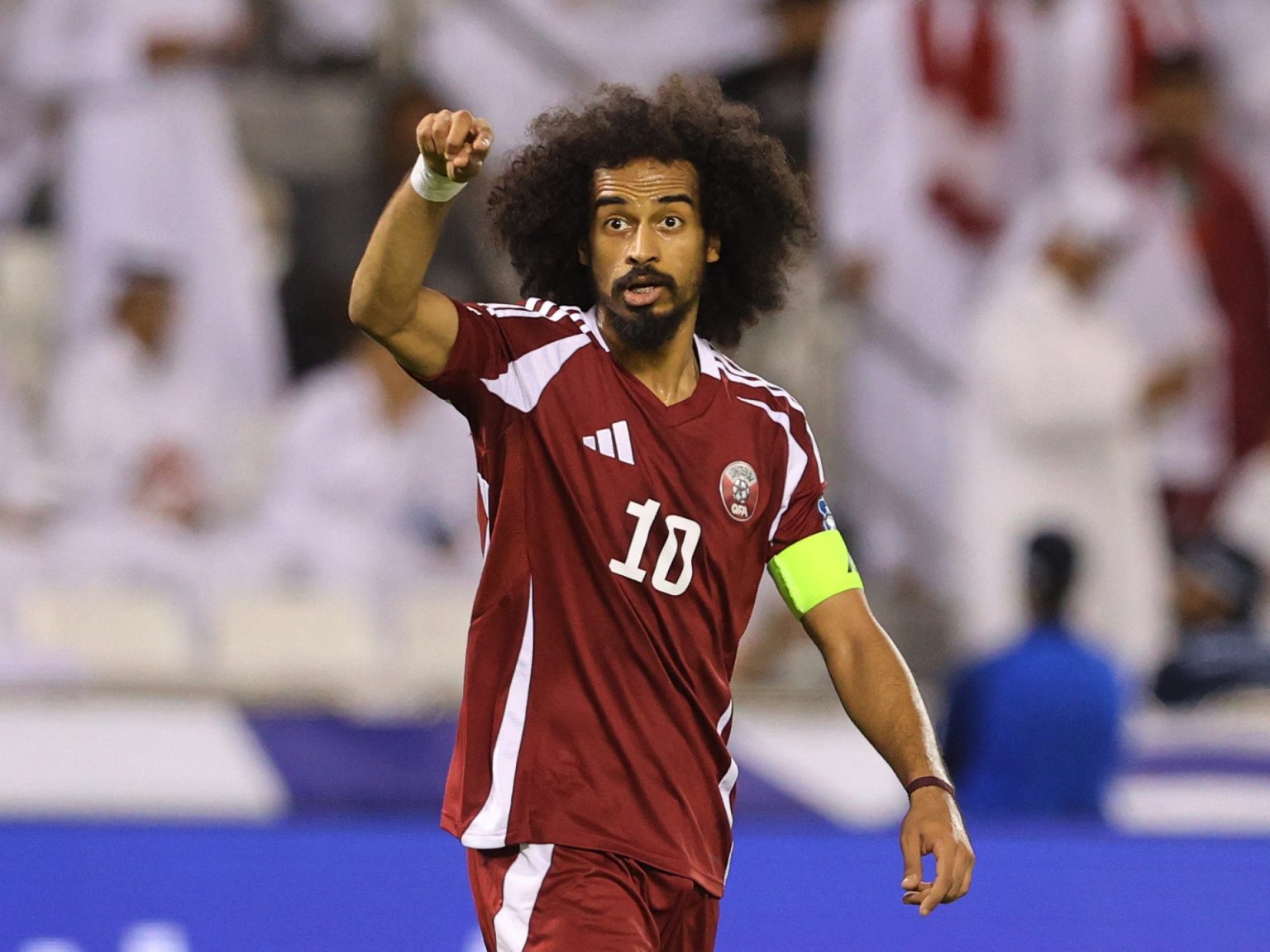 أكرم عفيف يحمل طموحات المنتخب القطري بكأس العرب