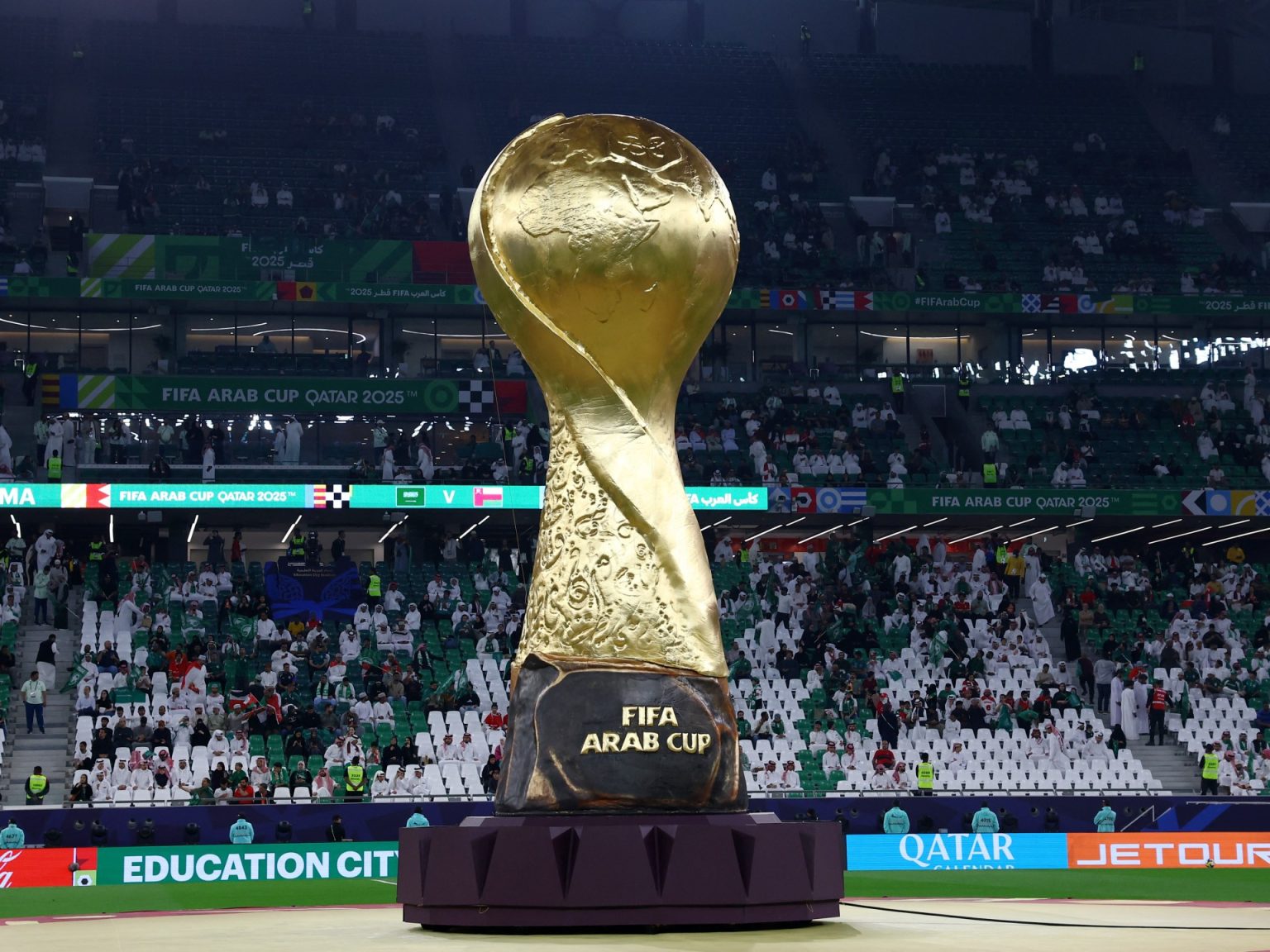 العراق ضد الجزائر في كأس العرب 2025.. الموعد والقنوات المفتوحة الناقلة للبث المباشر