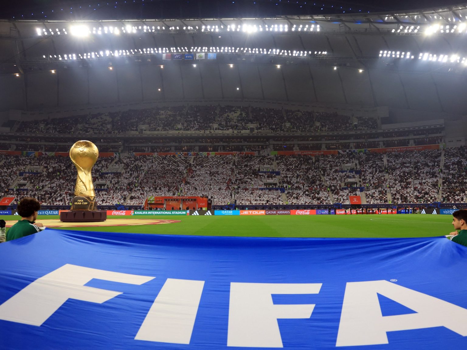 الأردن ضد مصر في كأس العرب 2025.. الموعد والقنوات الناقلة للبث المباشر