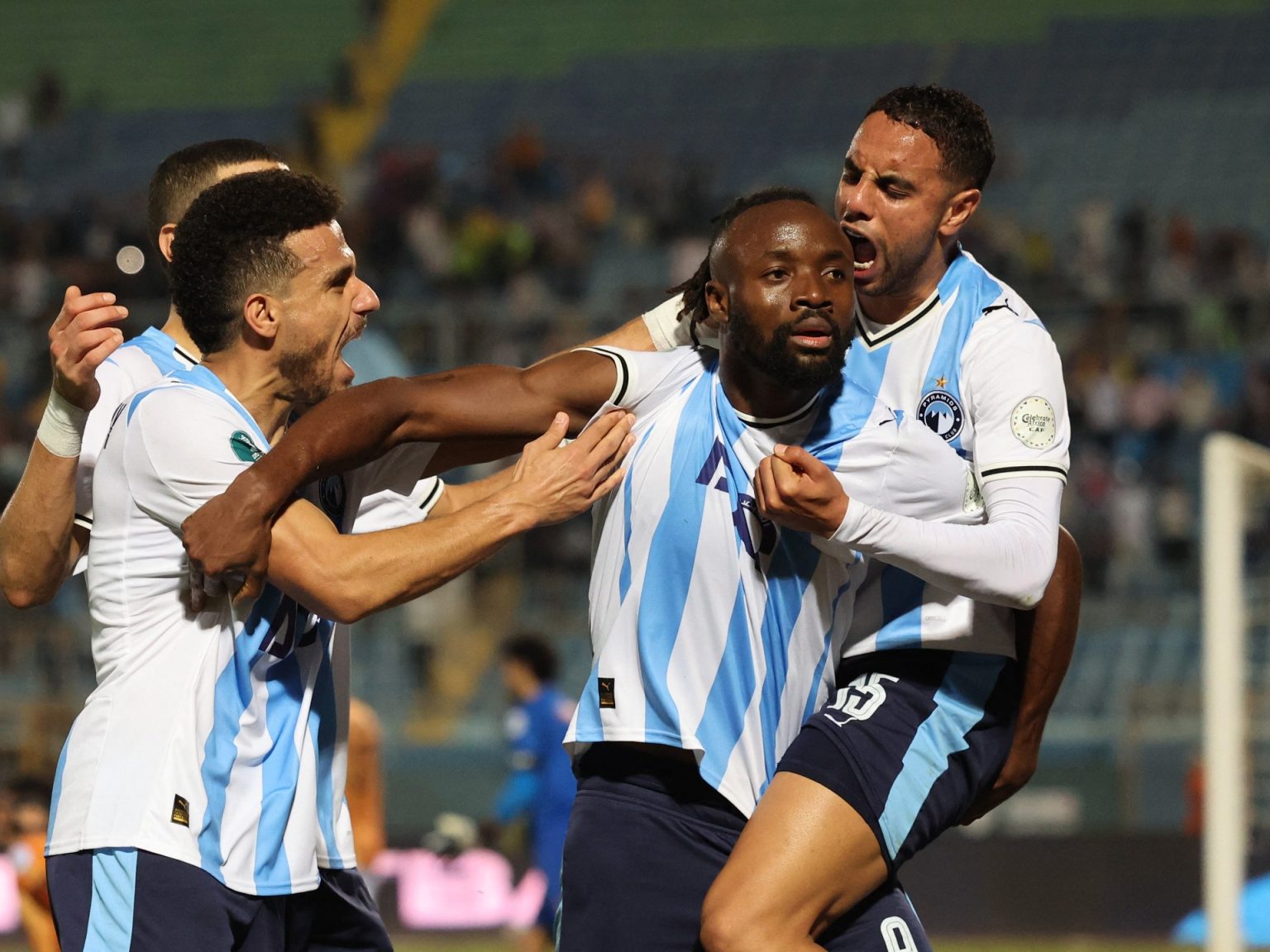 بيراميدز يسعى لدخول التاريخ أمام فلامنغو في كأس التحدي