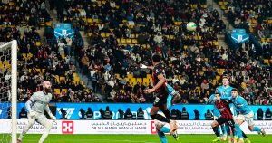 على ملعب الأول بارك في الرياض.. نابولي يُقصي ميلان ويطير إلى نهائي السوبر الإيطالي